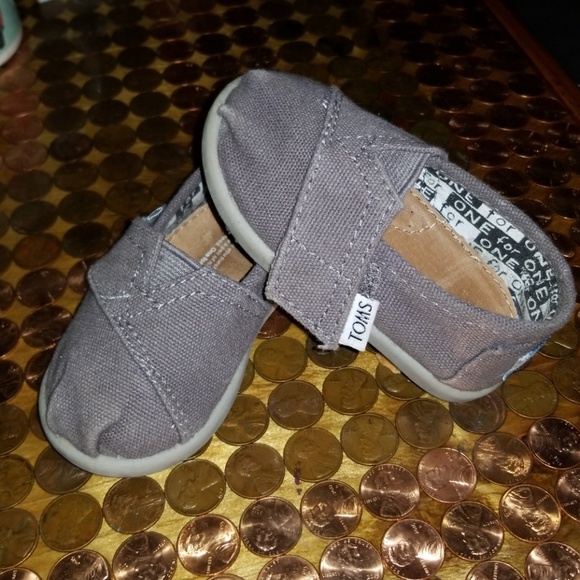 Toms Other - Baby girl's Tom's shoes